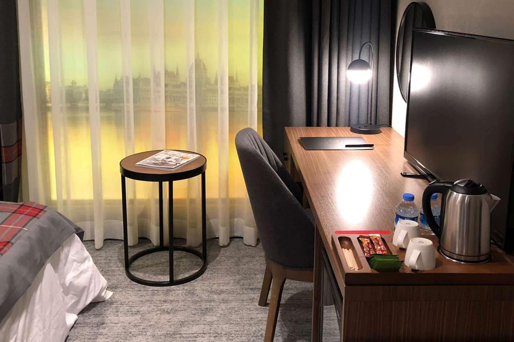 Ramada by Wyndham Budapest City Center Bagian luar foto