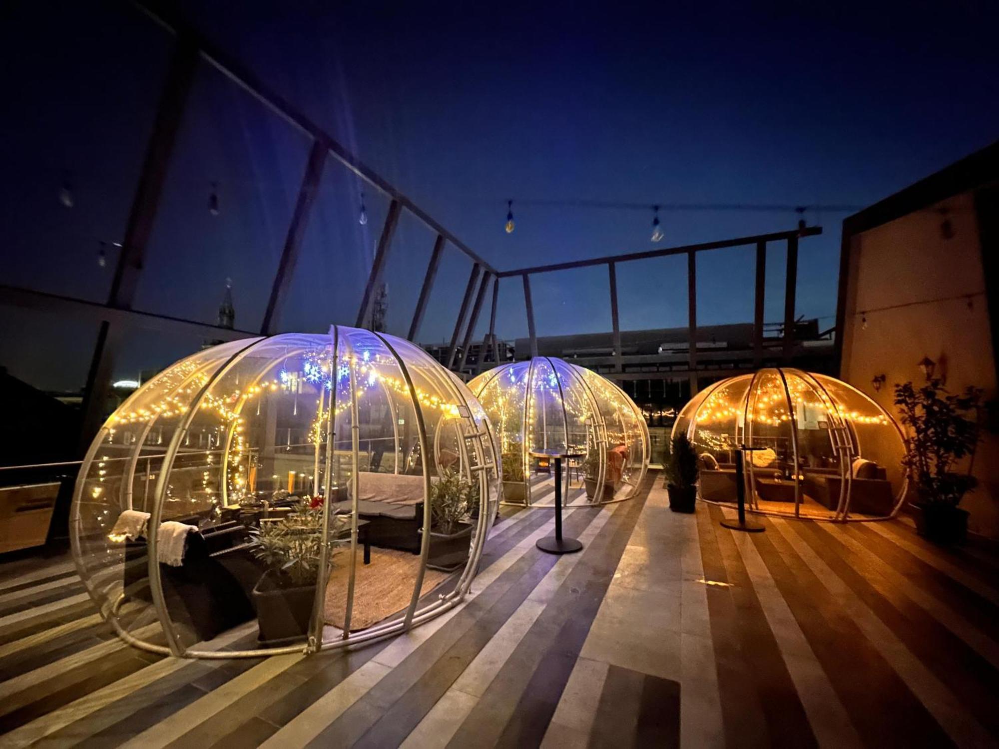 Ramada by Wyndham Budapest City Center Bagian luar foto